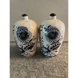 Vintage Blue Onion/Floral Enesco Salt and Pepper Shakers #757